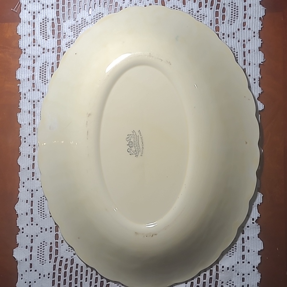 Floral Scalloped Uranium Glaze Oval Platter - Picture 4 of 7